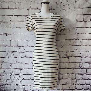 Banana Republic Striped Ribbed T-Shirt Dress Black & White V-Back Midi Size 4
